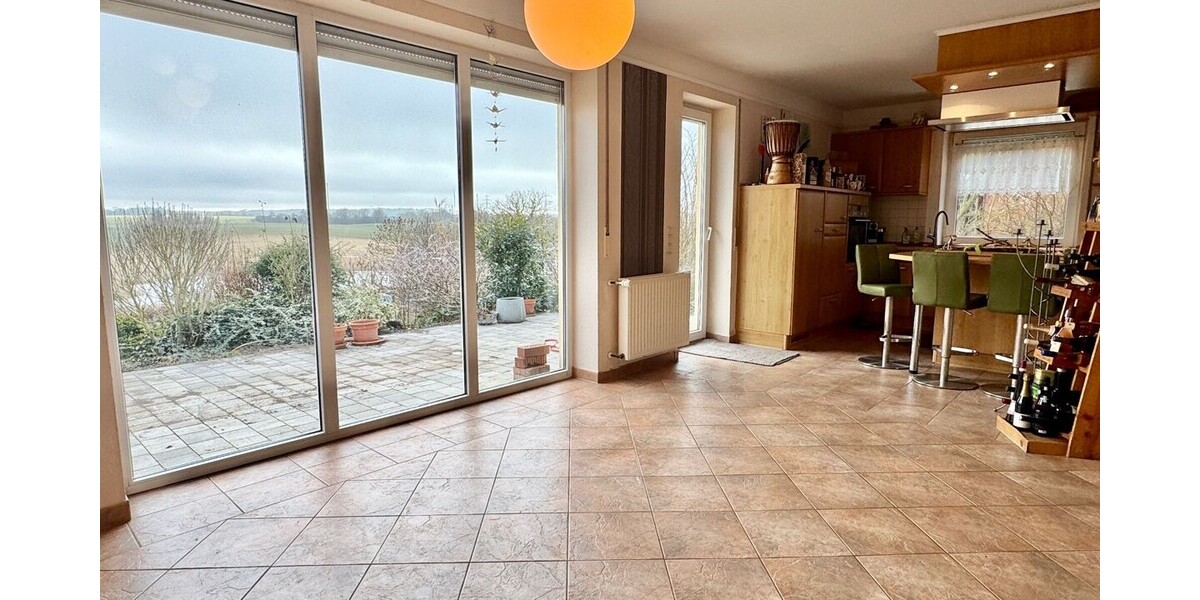 HORN IMMOBILIEN ++ Einfamilienhaus in Randlage mit tollem Weitblick in Kaluberhof, 14 km bis NB - Einfamilienhaus Groß Teetzleben / Kaluberhof Kaluberhof | Angebot:24221358