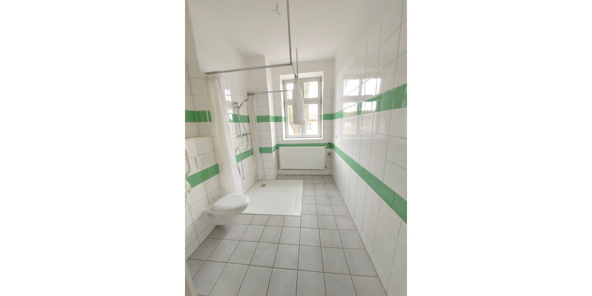 Etagenwohnung Neustrelitz - 1 Zimmer, 48 m&sup2;, 337&euro; | Angebot:25883644