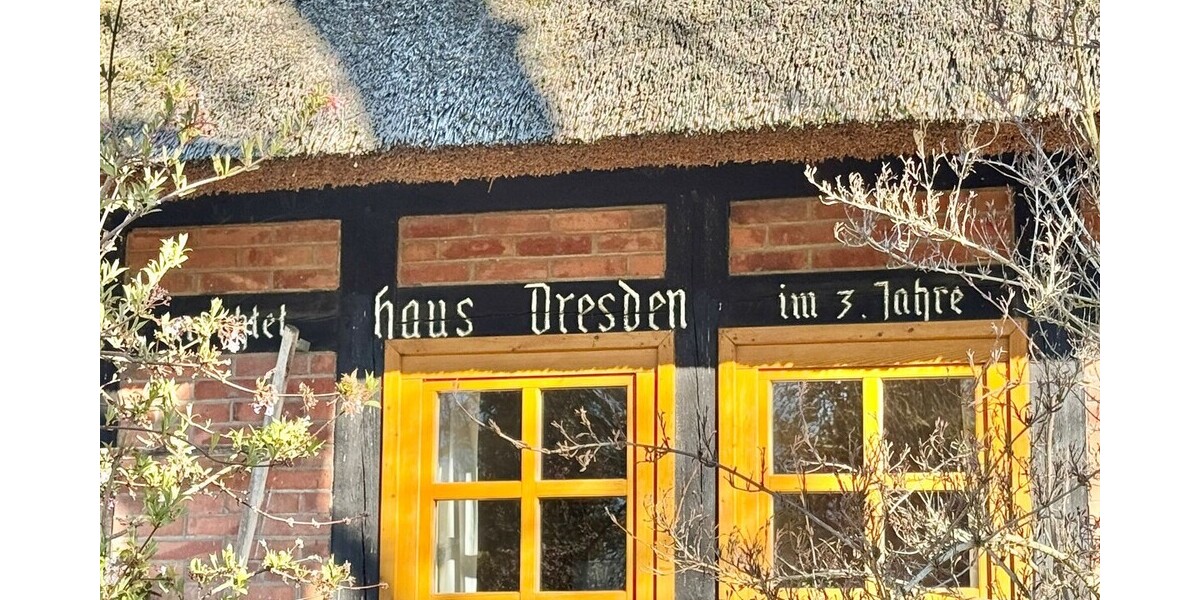 HORN IMMOBILIEN ++ tolles Reetdach-Fachwerkhaus in Alt Rehse bei Neubrandenburg, Denkmalschutz - Einfamilienhaus Alt Rehse Alt Rehse | Angebot:26225814