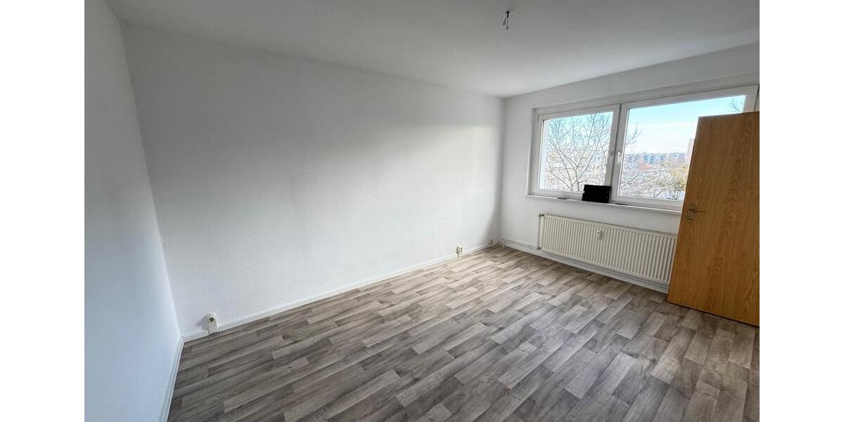 Etagenwohnung Neubrandenburg Carlshöhe - 1 Zimmer, 25 m&sup2;, 170&euro; | Angebot:25918372