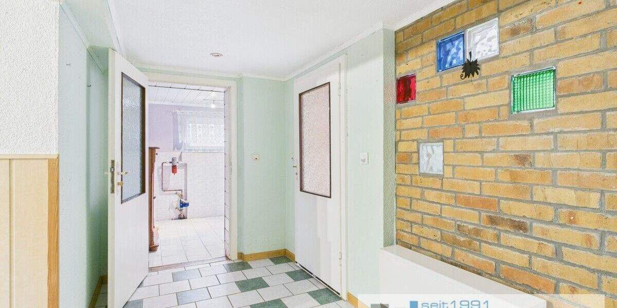 Einfamilienhaus Neustrelitz - 6 Zimmer, 197 m&sup2;, 230.000&euro; | Angebot:25665596