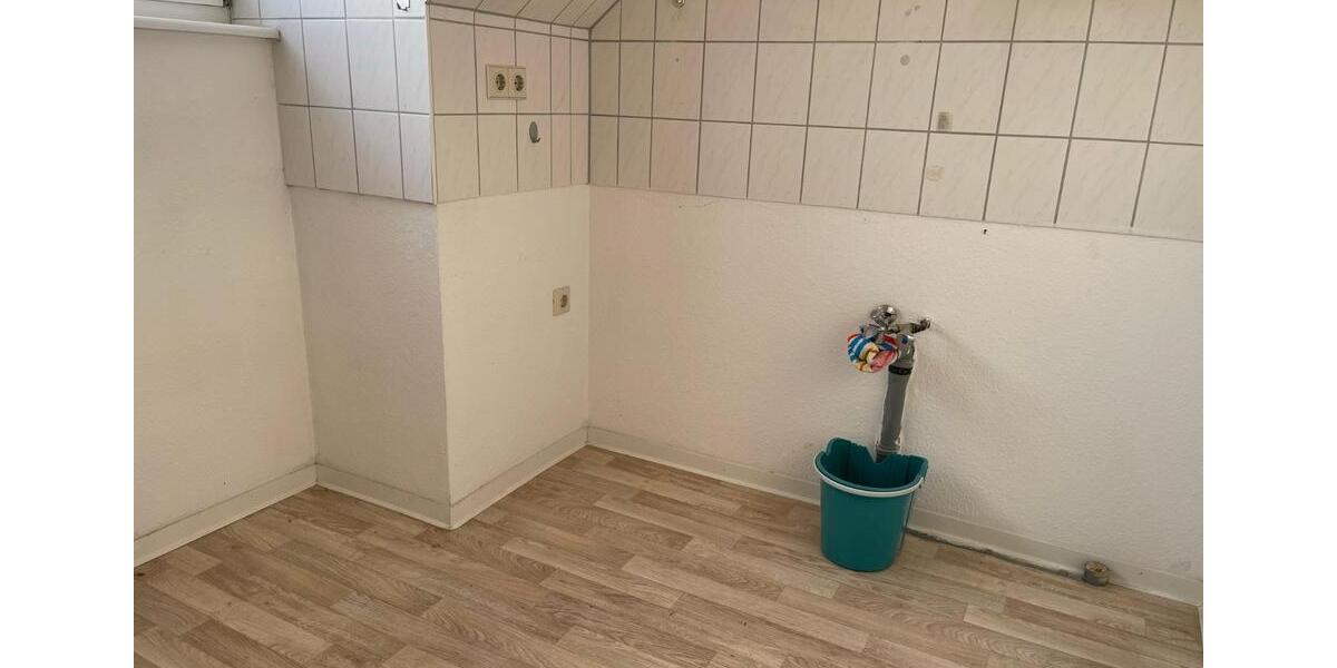 Dachgeschoßwohnung Neustrelitz - 2 Zimmer, 63 m&sup2;, 425&euro; | Angebot:25757650