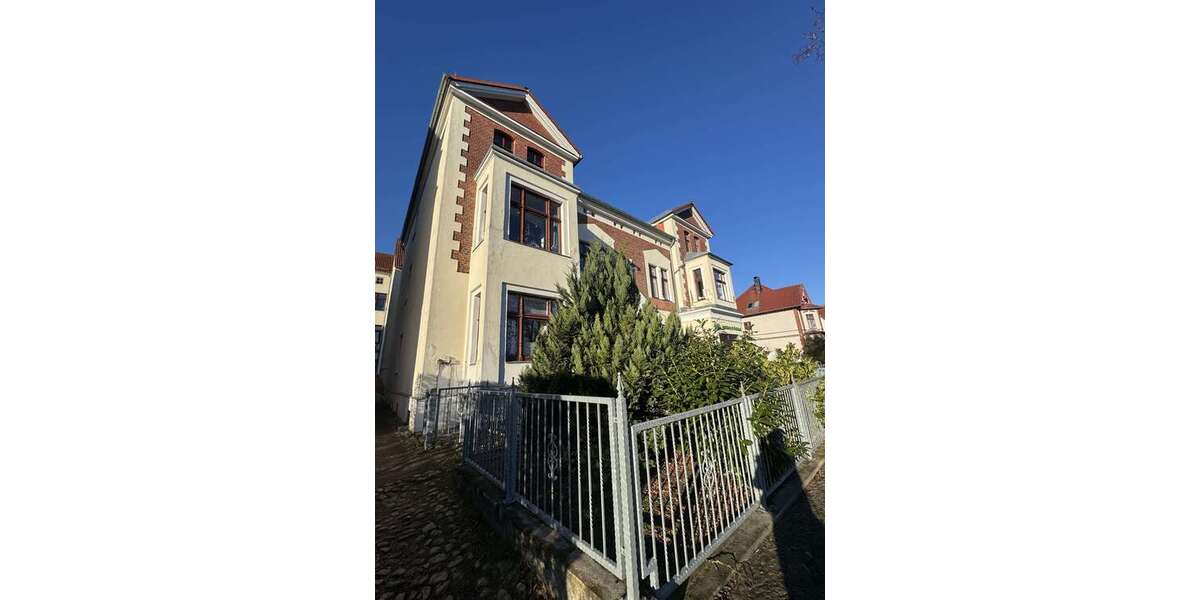 Etagenwohnung Neustrelitz Kiefernheide - 2.5 Zimmer, 81 m&sup2;, 569&euro; | Angebot:24513111