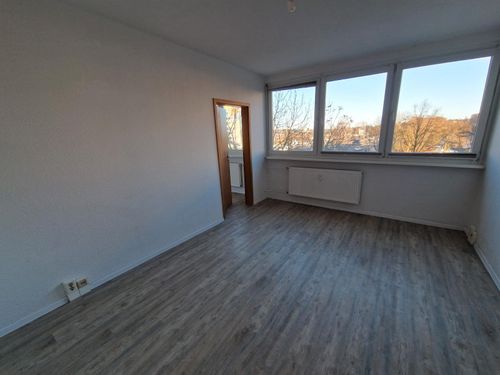 Etagenwohnung Neubrandenburg - 1.5 Zimmer, 32 m&sup2;, 320&euro; | Angebot:25960232