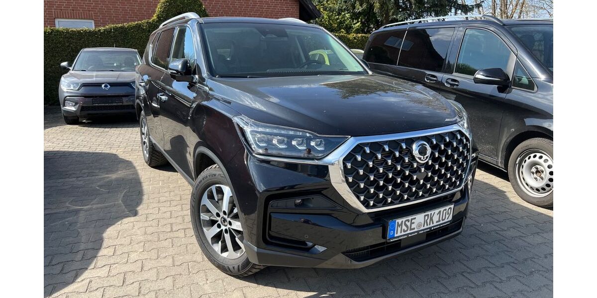 SsangYong REXTON 18.000 km 39.200 &euro; Neustrelitz 17235