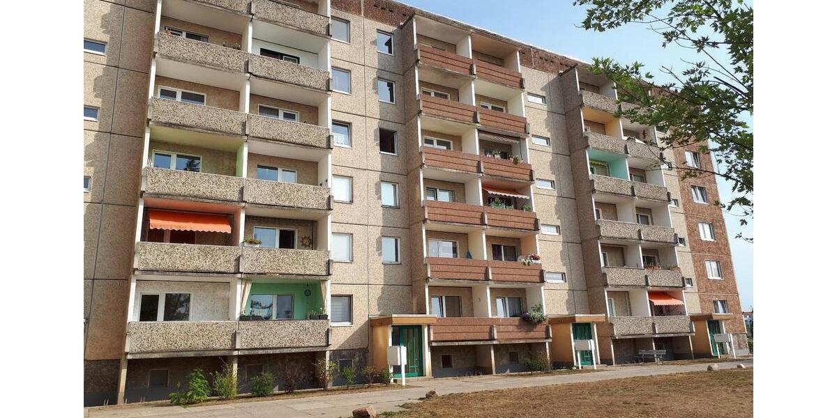 Etagenwohnung Stavenhagen - 3 Zimmer, 60 m&sup2;, 290&euro; | Angebot:12837062