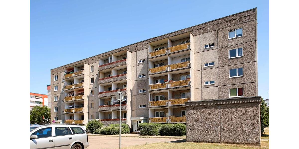 Etagenwohnung Neubrandenburg Datzeberg - 4 Zimmer, 75 m&sup2;, 319&euro; | Angebot:25977052