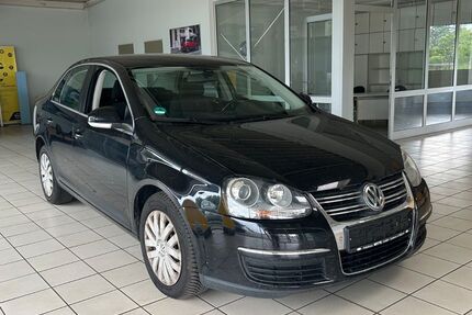 VW Jetta 184.000 km 5.990 &euro; Friedland 17098