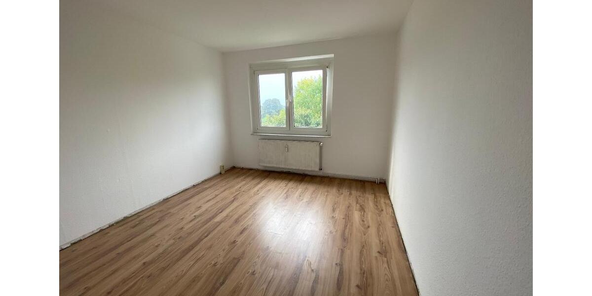 Etagenwohnung Burg Stargard - 6 Zimmer, 145 m&sup2;, 653&euro; | Angebot:24585497