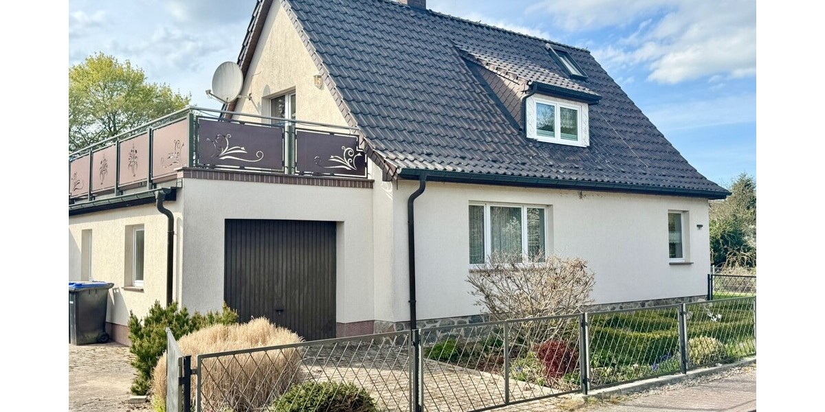 HORN IMMOBILIEN ++ Haus mit Doppelgarage und Nebengebäude in Wodarg bei Altentreptow, ruhige Lage - Einfamilienhaus Werder OT Wodarg Wodarg | Angebot:26875433