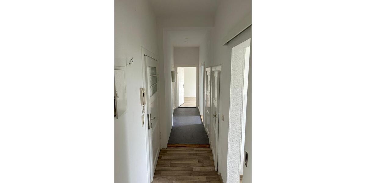 Etagenwohnung Friedland - 4 Zimmer, 100 m&sup2;, 580&euro; | Angebot:25081148