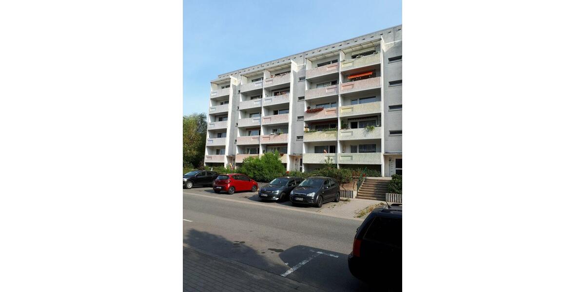 Etagenwohnung Stavenhagen - 3 Zimmer, 63 m&sup2;, 310&euro; | Angebot:12321909