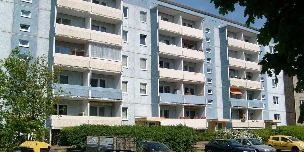 Etagenwohnung Neubrandenburg Reitbahnviertel - 3 Zimmer, 60 m&sup2;, 284&euro; | Angebot:25685503