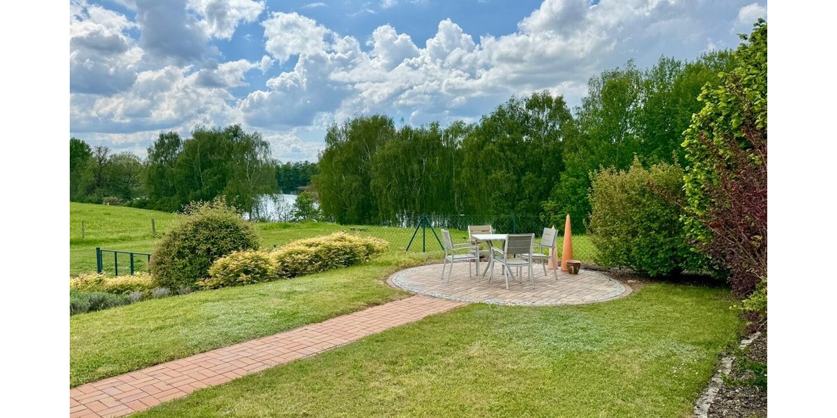 HORN IMMOBILIEN++ Penzlin, großes Einfamilienhaus mit Garage, Außenpool und vielen Extras - Einfamilienhaus Penzlin | Angebot:26894675