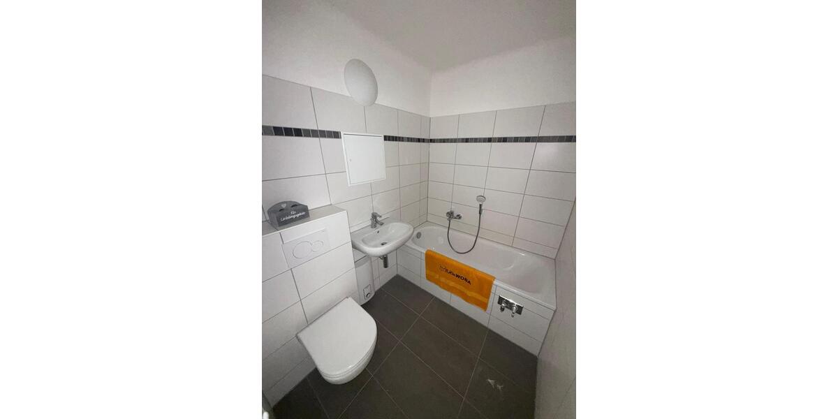 Etagenwohnung Burg Stargard - 3 Zimmer, 69 m&sup2;, 412&euro; | Angebot:22742423