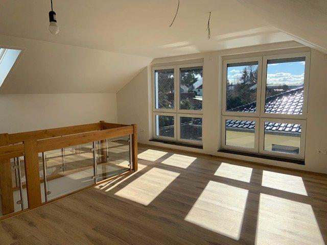 Maisonettenwohnung Neubrandenburg Carlshöhe - 3 Zimmer, 150 m&sup2;, 1.500&euro; | Angebot:26604402