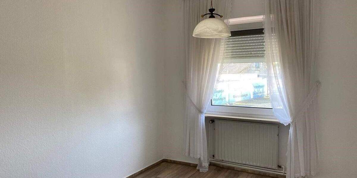 Einfamilienhaus Penzlin - 7 Zimmer, 123 m&sup2;, 220.000&euro; | Angebot:25708803
