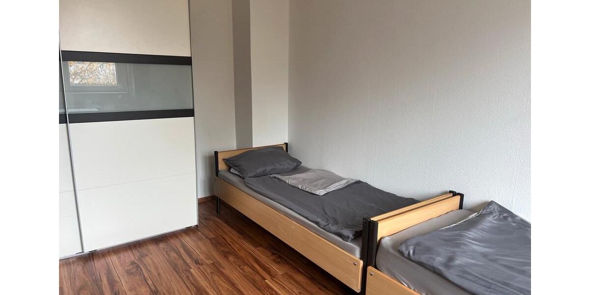 Etagenwohnung Neubrandenburg - 2 Zimmer, 55 m&sup2;, 28&euro; | Angebot:25299157