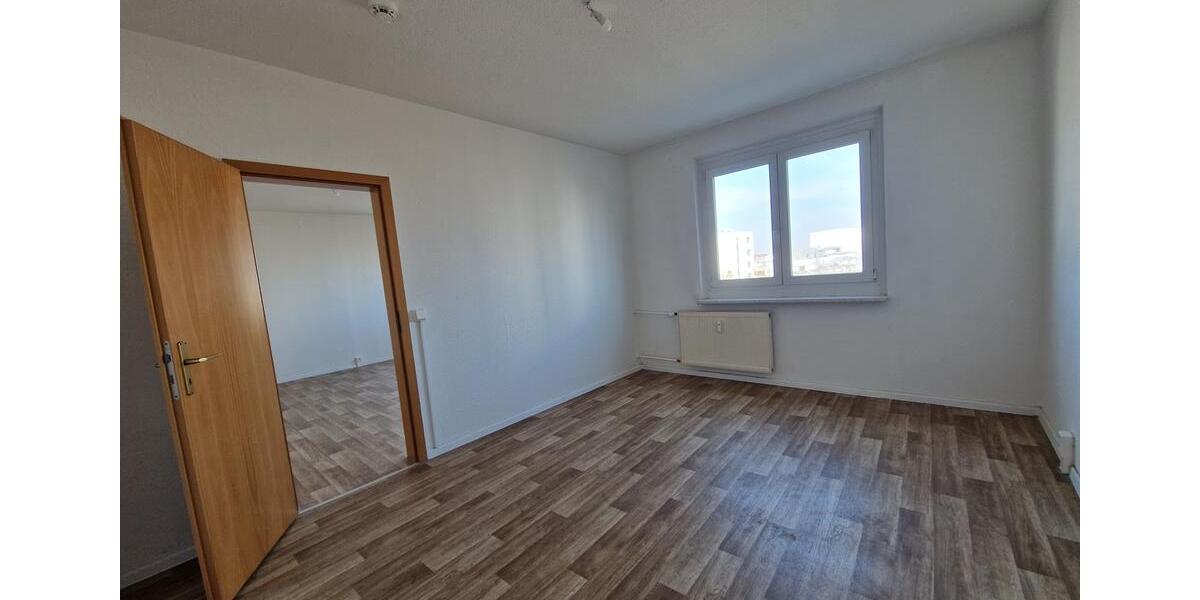 Etagenwohnung Neubrandenburg - 3 Zimmer, 66 m&sup2;, 413&euro; | Angebot:25999807