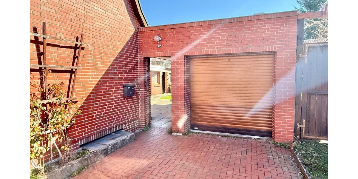 HORN IMMOBILIEN++ Neubrandenburg, Doppelhaushälfte mit Keller, Garage und Nebengelass - Doppelhaushälfte Neubrandenburg Datzeberg | Angebot:27269579