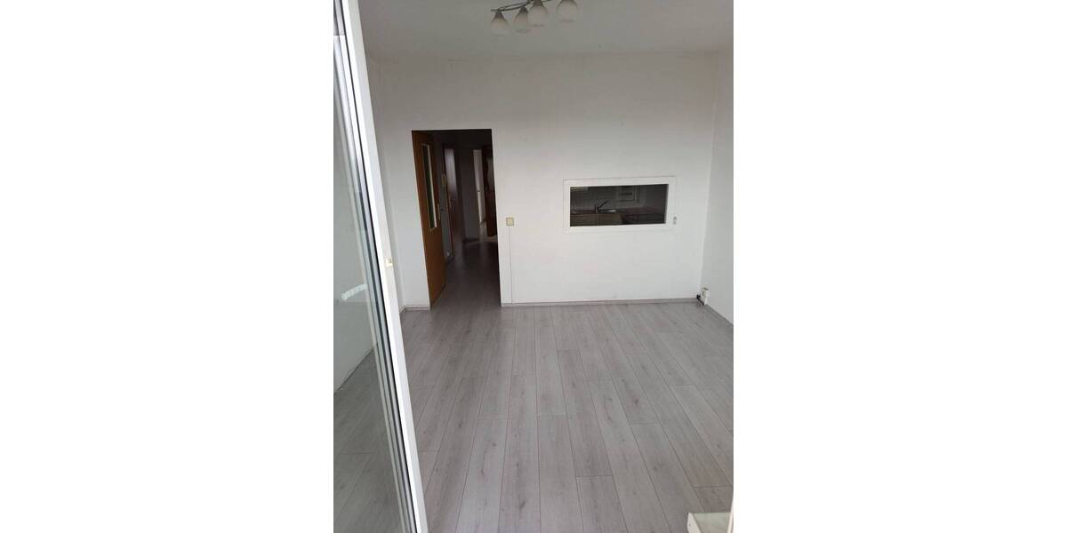 Etagenwohnung Neubrandenburg Reitbahnviertel - 2 Zimmer, 41 m&sup2;, 200&euro; | Angebot:26244822