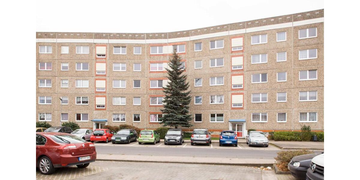 Etagenwohnung Neubrandenburg Datzeberg - 4 Zimmer, 87 m&sup2;, 440&euro; | Angebot:25899543