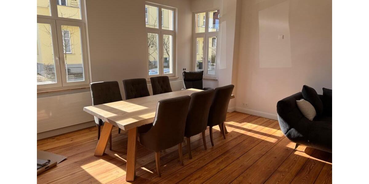 Erdgeschoßwohnung Neustrelitz - 5 Zimmer, 139 m&sup2;, 1.390&euro; | Angebot:25539781