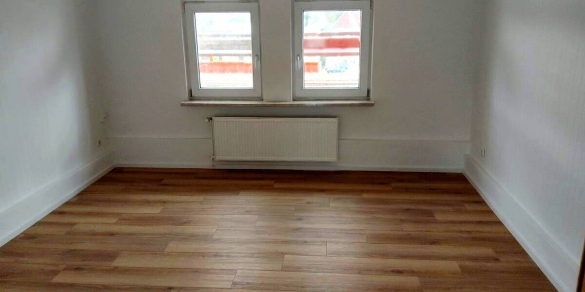 Etagenwohnung Neubrandenburg Vogelviertel - 5 Zimmer, 124 m&sup2;, 1.100&euro; | Angebot:25727501