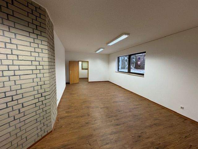 Gewerbeobjekt Neubrandenburg Katharinenviertel - 2 Zimmer, 56 m&sup2;, 300&euro; | Angebot:25683215