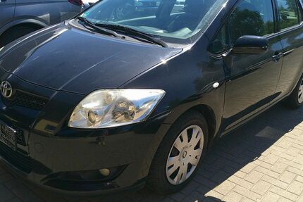 Toyota Auris 222.000 km 3.999 &euro; Neddemin 17039