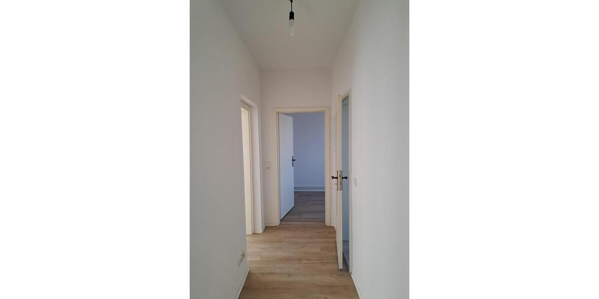 Etagenwohnung Neubrandenburg - 3 Zimmer, 58 m&sup2;, 550&euro; | Angebot:25099514