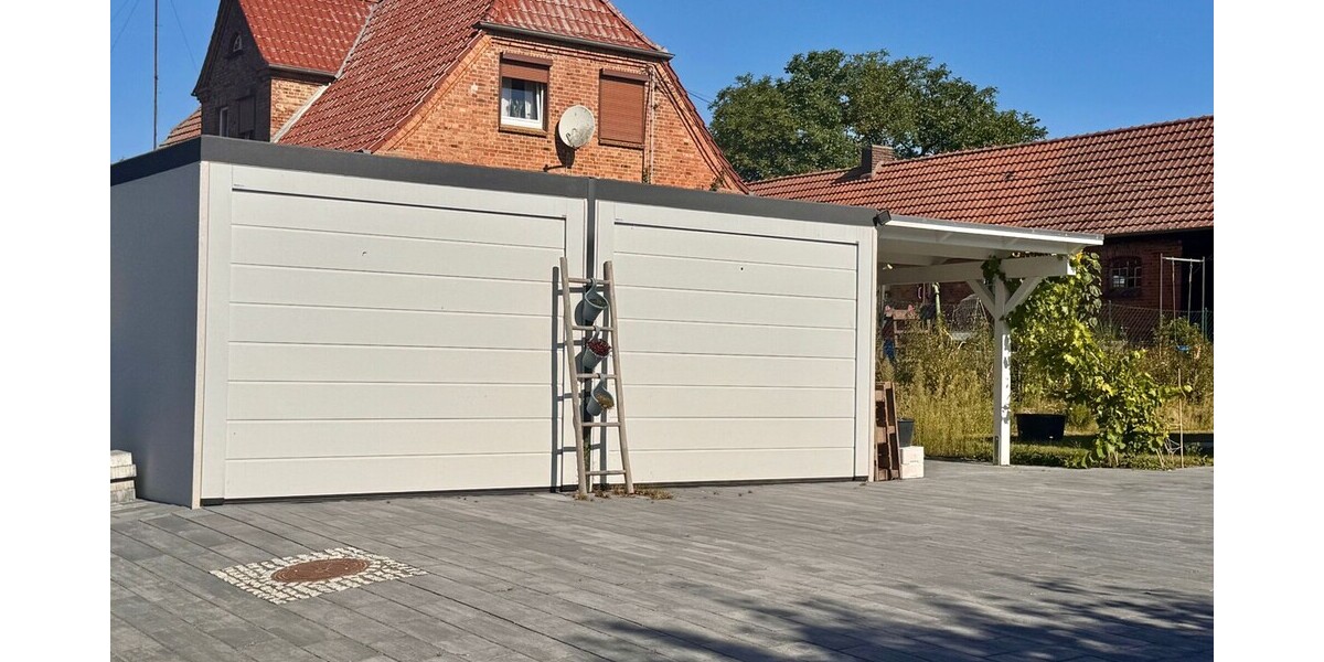 HORN IMMOBILIEN ++ Winkelbungalow 5 km bis Neubrandenburg, Baujahr 2022, Doppelgarage + Carport - Einfamilienhaus Sponholz | Angebot:23673755