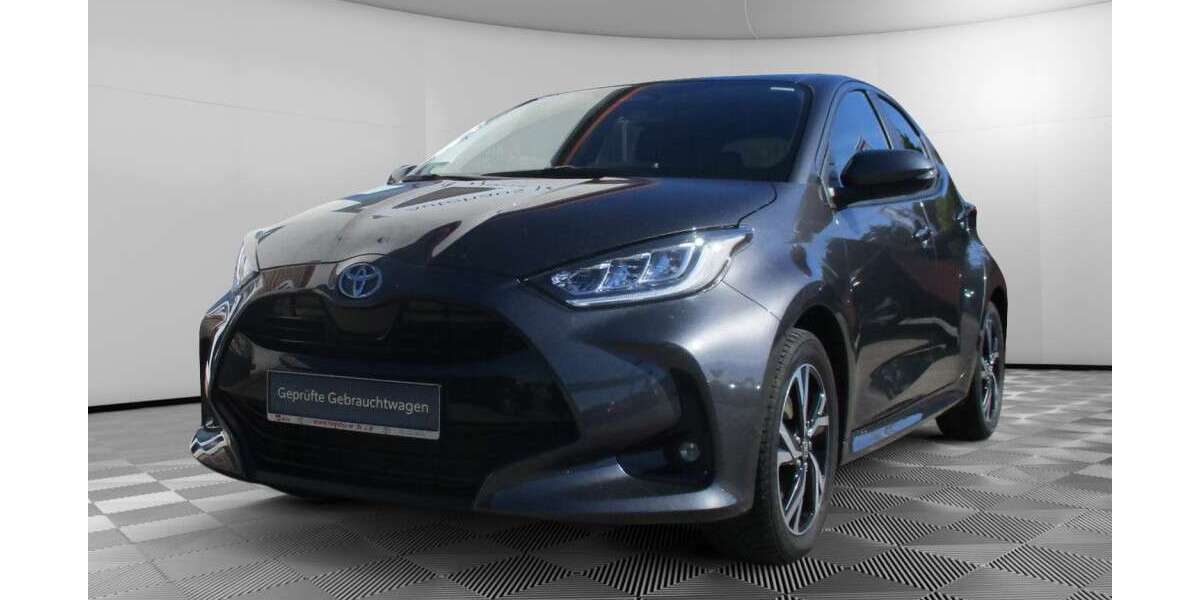 Toyota Yaris 19.800 km 22.980 &euro; Neubrandenburg 17034