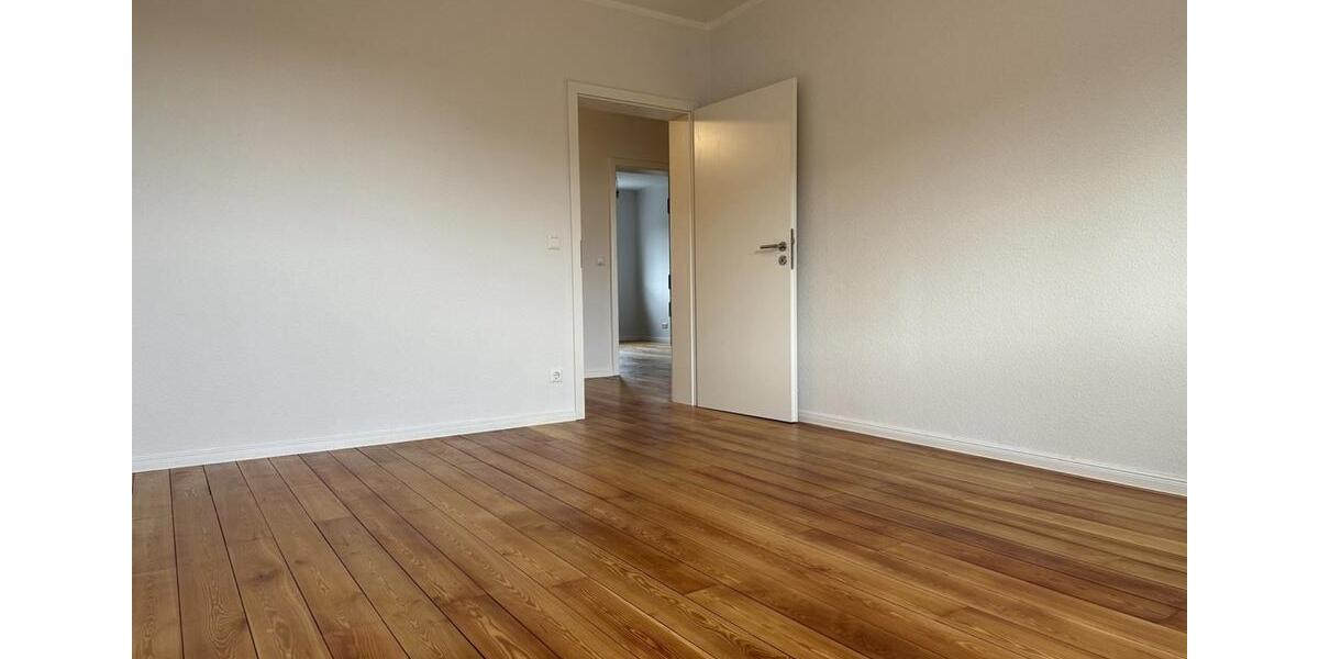Dachgeschoßwohnung Neubrandenburg - 3 Zimmer, 85 m&sup2;, 1.225&euro; | Angebot:25943906