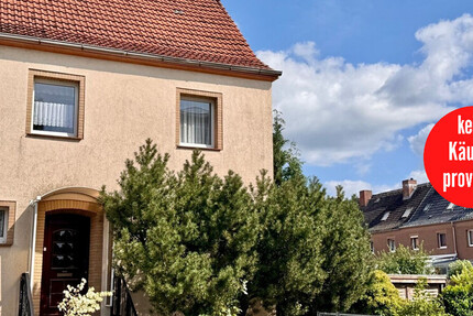 HORN IMMOBILIEN ++ Neubrandenburg Vogelviertel, Haus mit Grundstück, Terrasse und 3 Garagen - Haus Neubrandenburg Datzeberg | Angebot:26974618