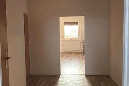 Wohnung Neubrandenburg Datzeberg - 4 Zimmer, 89 m&sup2;, 703&euro; | Angebot:27640796