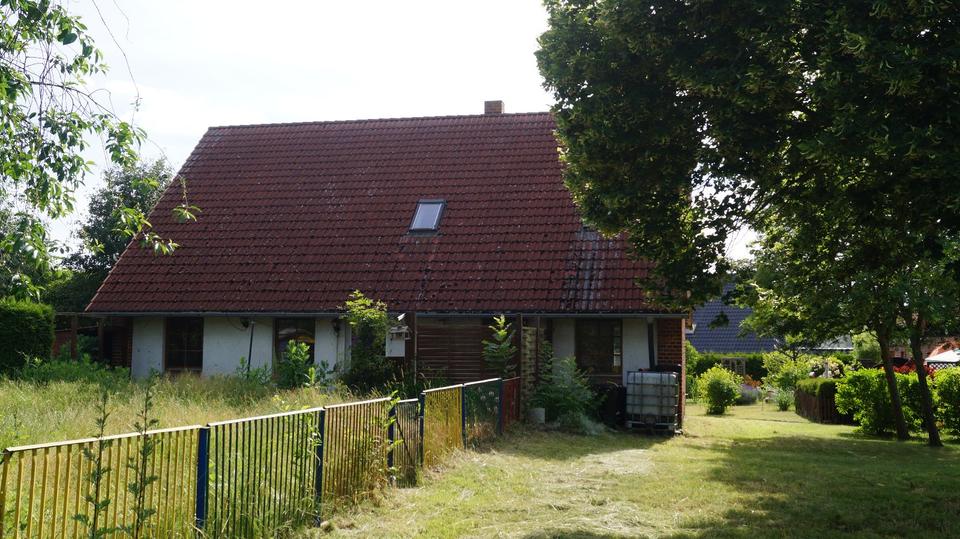 Einfamilienhaus Friedland - 7 Zimmer, 189 m&sup2;, 170.000&euro; | Angebot:26960560