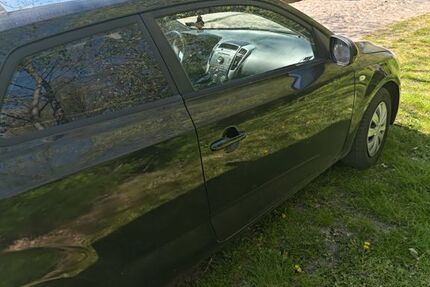 Kia ceed / Ceed 168.000 km 2.850 &euro; Kuckssee 17217