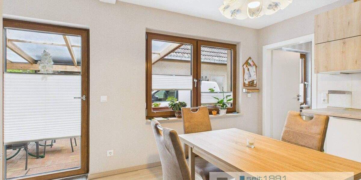 Doppelhaushälfte Hohenmocker - 4 Zimmer, 148 m&sup2;, 230.000&euro; | Angebot:25769307
