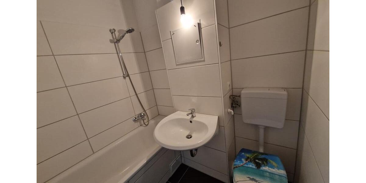 Etagenwohnung Neubrandenburg Carlshöhe - 1 Zimmer, 26 m&sup2;, 232&euro; | Angebot:26661626