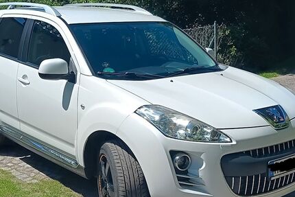 Peugeot 4007 177.000 km 7.450 &euro; Feldberger Seenlandschaft 17258