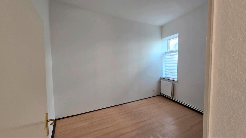 Erdgeschoßwohnung Neustrelitz - 2 Zimmer, 54 m&sup2;, 405&euro; | Angebot:22312402