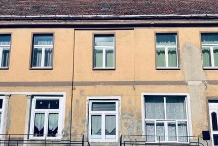 Haus Altentreptow - 8 Zimmer, 270 m&sup2;, 45.000&euro; | Angebot:25873253