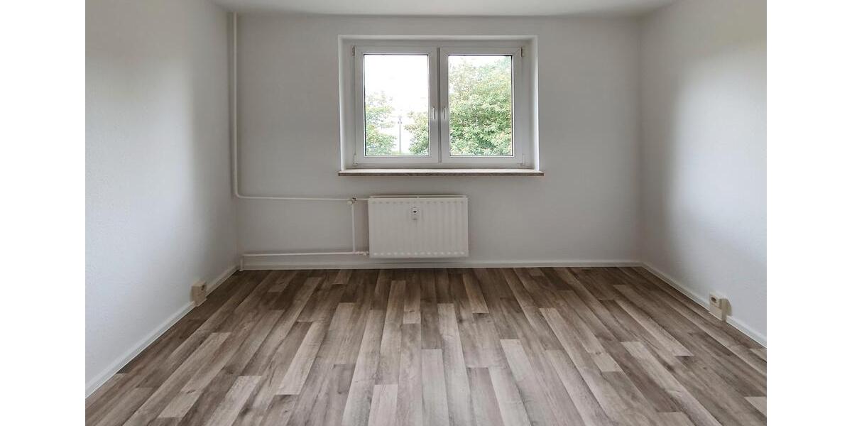 Etagenwohnung Neubrandenburg Carlshöhe - 4 Zimmer, 78 m&sup2;, 457&euro; | Angebot:25750669