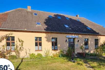 Haus Blumenholz - 9 Zimmer, 450 m&sup2;, 165.000&euro; | Angebot:25869775