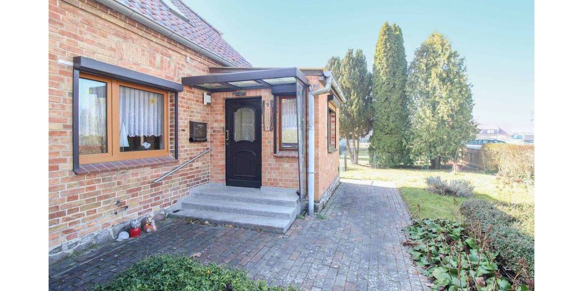 Doppelhaushälfte Groß Nemerow - 3 Zimmer, 90 m&sup2;, 106.500&euro; | Angebot:26229557