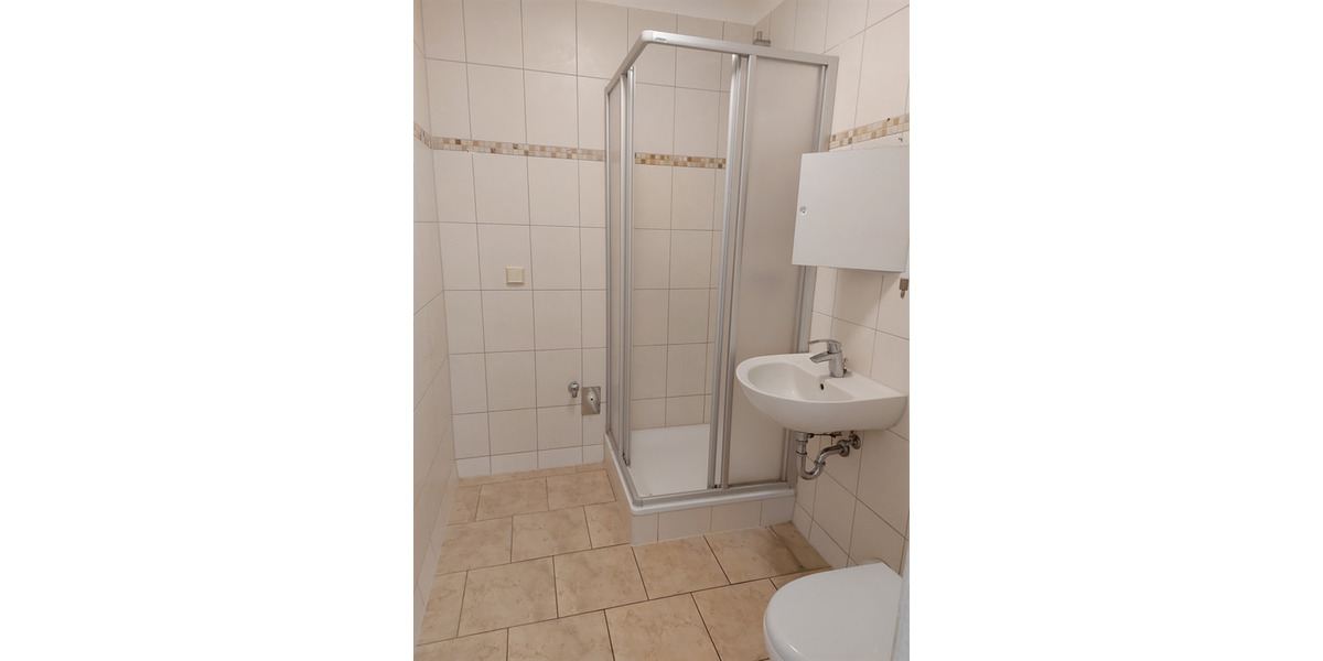 Etagenwohnung Neustrelitz - 3 Zimmer, 62 m&sup2;, 403&euro; | Angebot:22896741