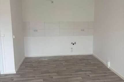 Wohnung Neubrandenburg Fritscheshof - 4 Zimmer, 76 m&sup2;, 463&euro; | Angebot:25525782