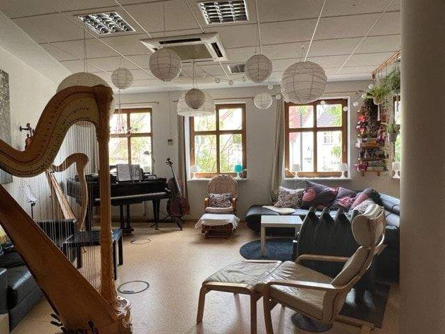 Einfamilienhaus Burg Stargard - 1 Zimmer, 320 m&sup2;, 399.000&euro; | Angebot:25747571