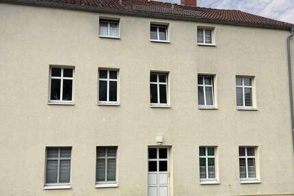 Haus Burg Stargard - 12 Zimmer, 255 m&sup2;, 275.000&euro; | Angebot:27707832